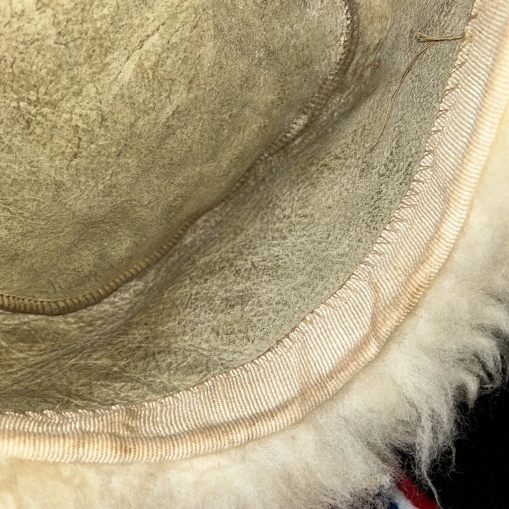 Vintage Handcrafted Genuine Sheepskin Hat - Picture 7 of 9